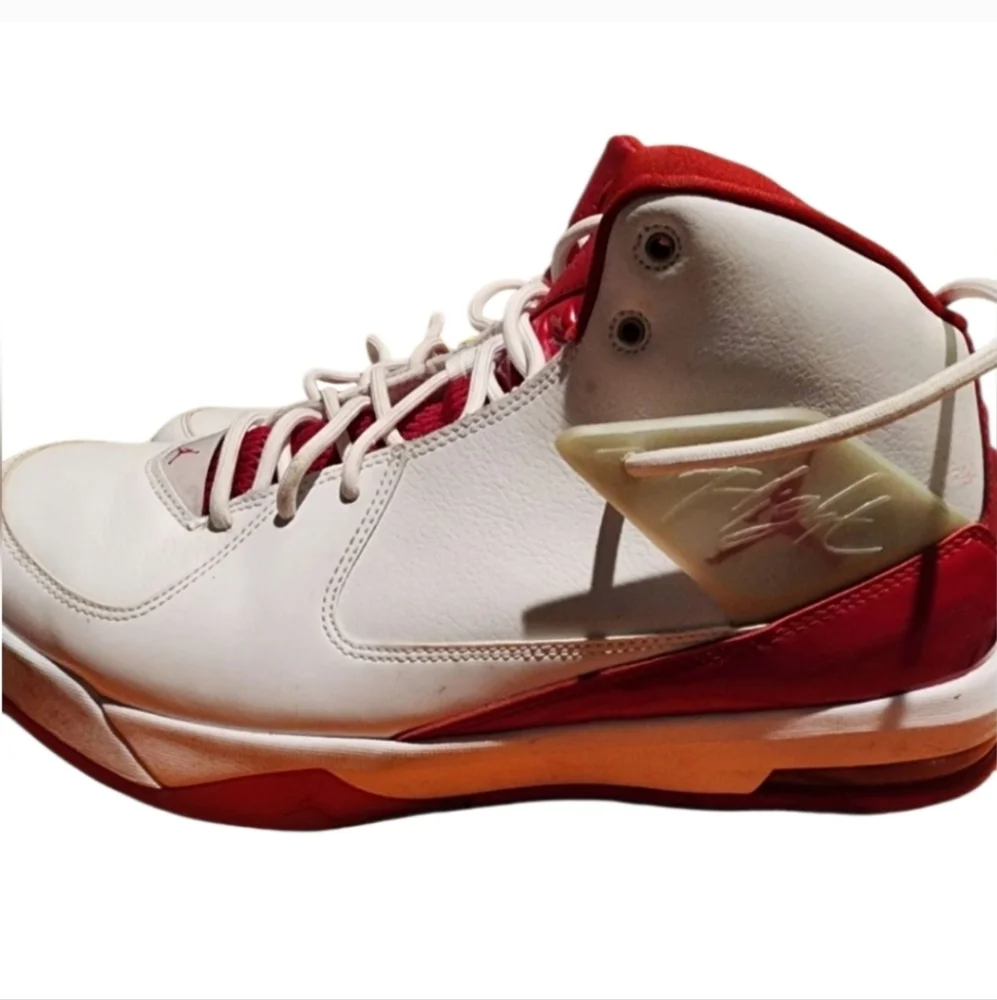 Air Jordan Flight White/Red Basketball Shoes Size 9.5 high-top sneakers in white